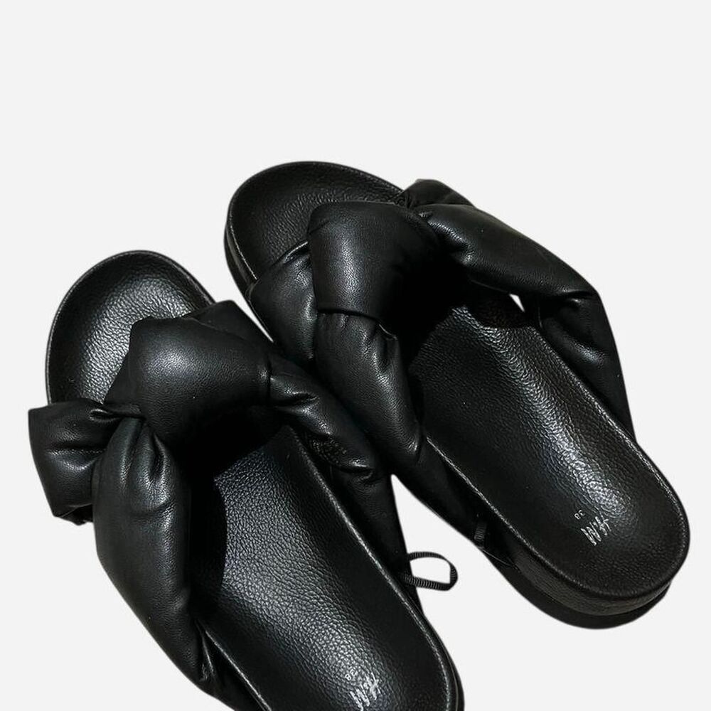 H-m Women's Black Slides